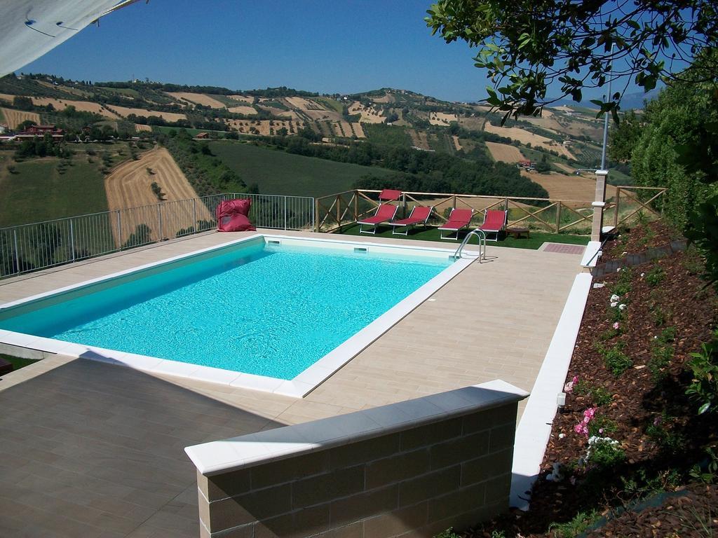Gasthaus Country-House Pecora Nera Mosciano SantʼAngelo Exterior foto