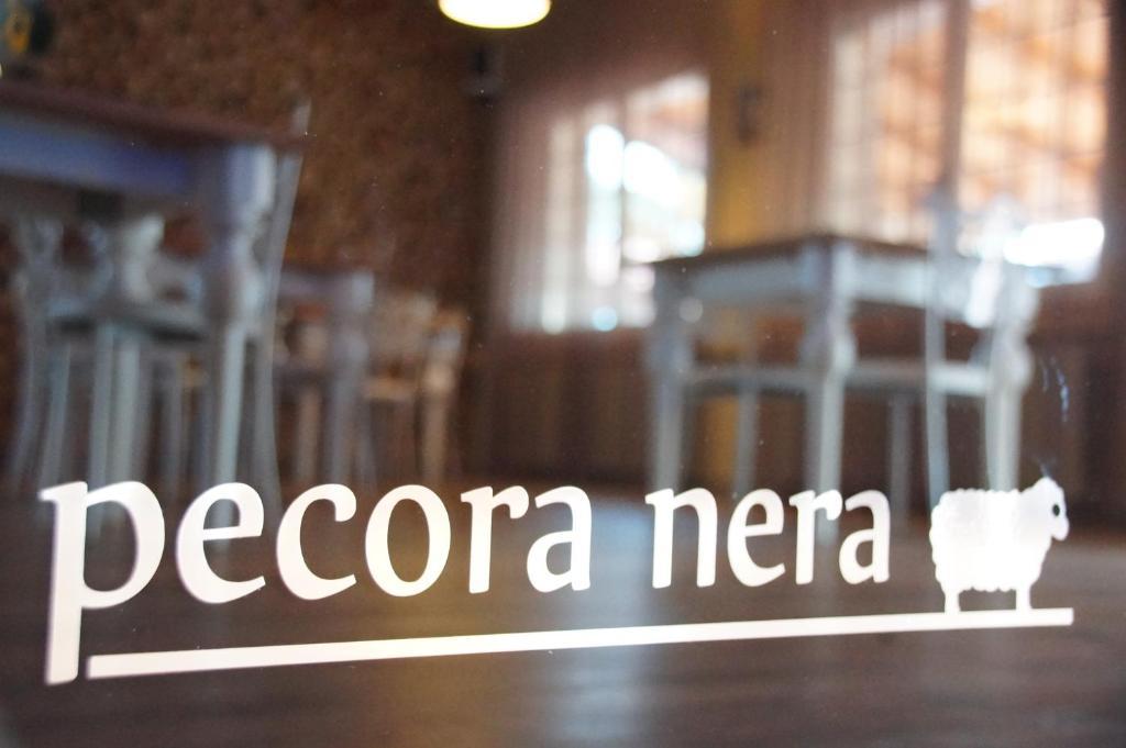 Gasthaus Country-House Pecora Nera Mosciano SantʼAngelo Exterior foto